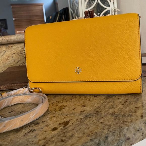 New 😍 Tory Burch Emerson Combo Crossbody - Picture 9 of 9